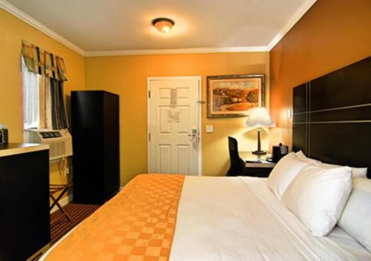 The Prince Hotel Tunkhannock ภายนอก รูปภาพ